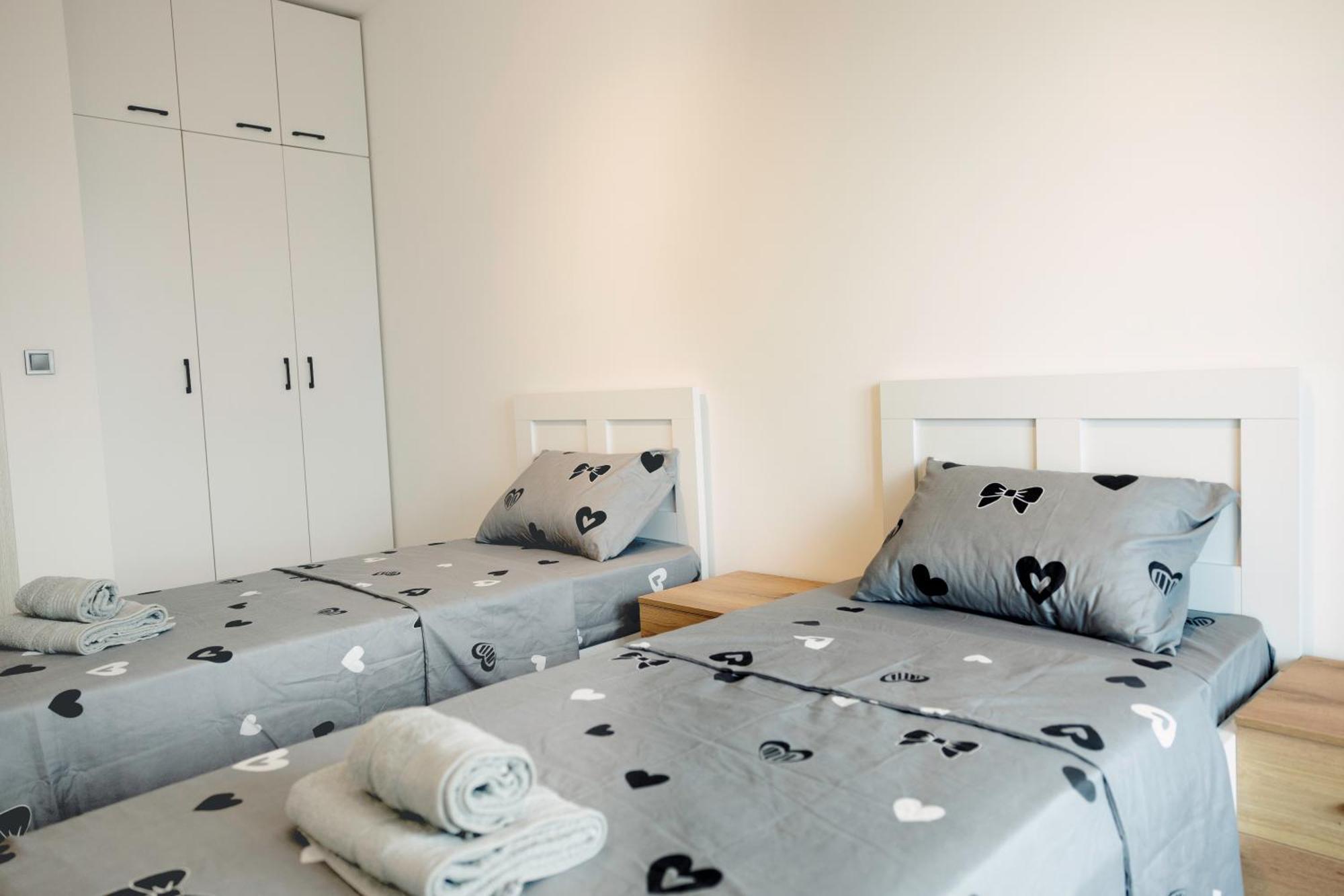 33Rd Floor Twin Apartments In Cevahir Sky City Complex With Pool, Spa, Fitness And Parking Included In Price Skopje Luaran gambar