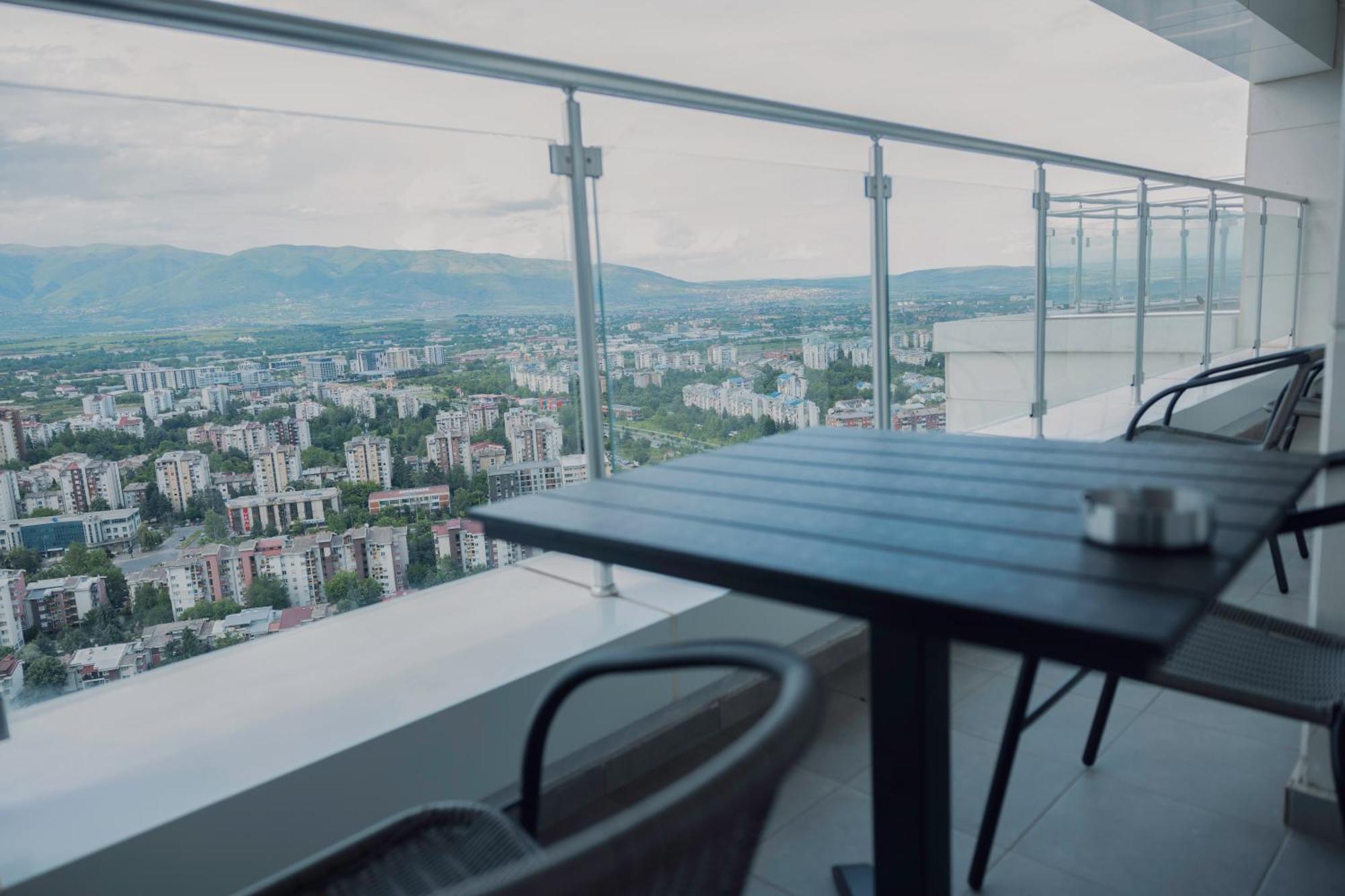 33Rd Floor Twin Apartments In Cevahir Sky City Complex With Pool, Spa, Fitness And Parking Included In Price Skopje Luaran gambar