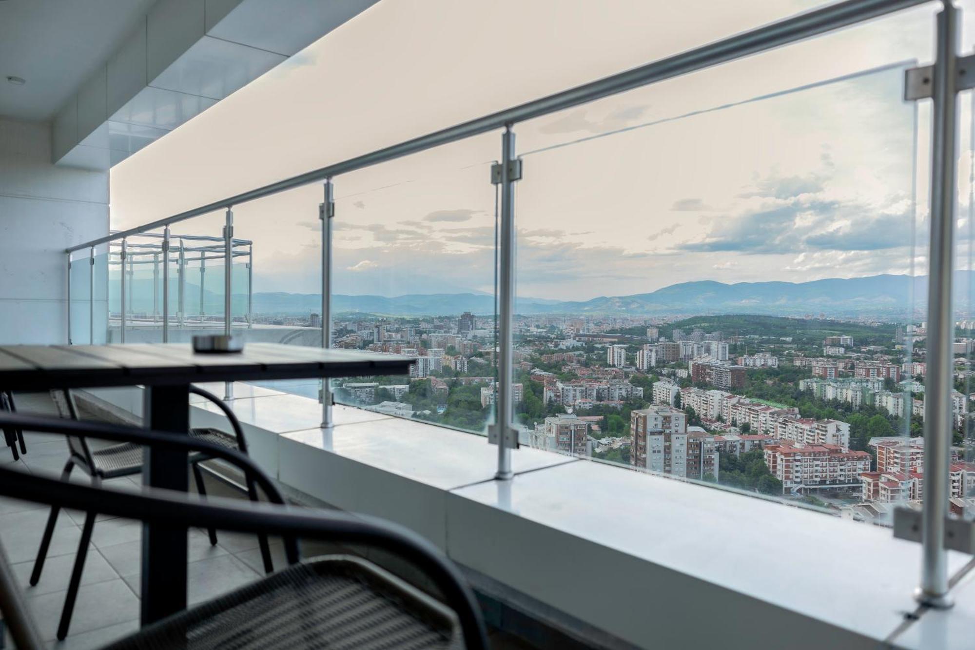 33Rd Floor Twin Apartments In Cevahir Sky City Complex With Pool, Spa, Fitness And Parking Included In Price Skopje Luaran gambar